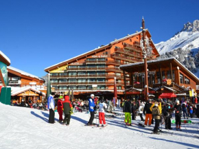 Modern flat in Méribel near the ski area